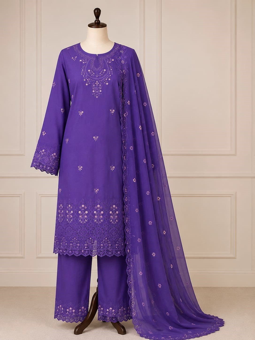 Lawn Embroidered Stitch suit 3Pis Art05 - Image 3
